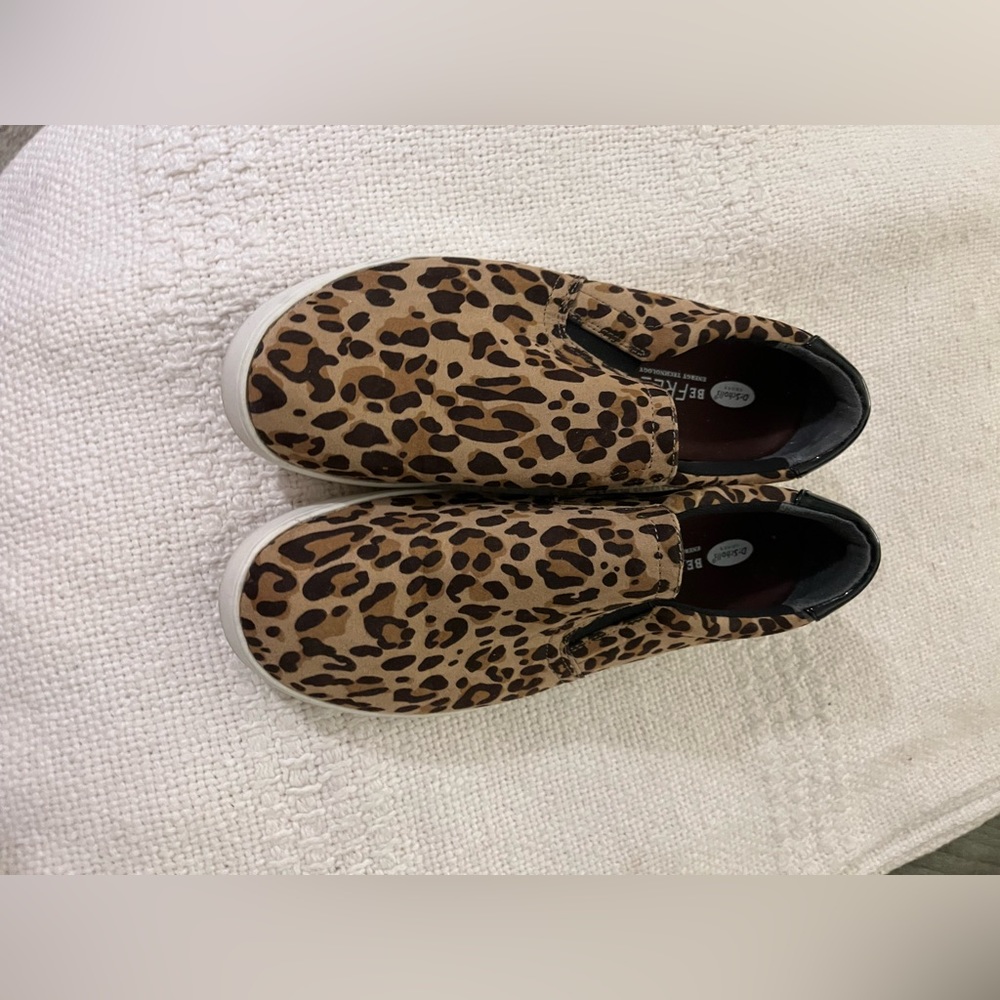 Dr Scholl’s leopard tennies, 11